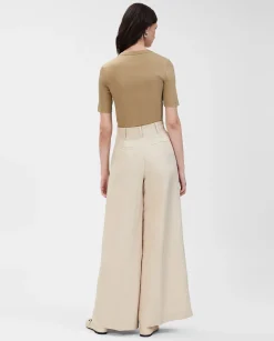 Hot Kristin Top Tops & Blusen
